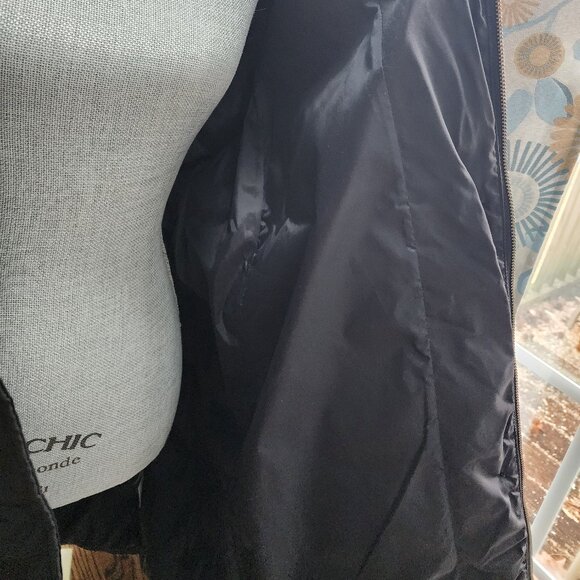 Landsend Long Black Puffer Coat with Faux Fur Collar - Picture 6 of 9